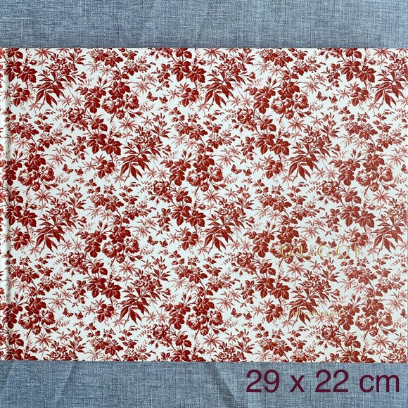 Gucci 2015 Gift Catalog | Hardcover - Picture 2 of 16